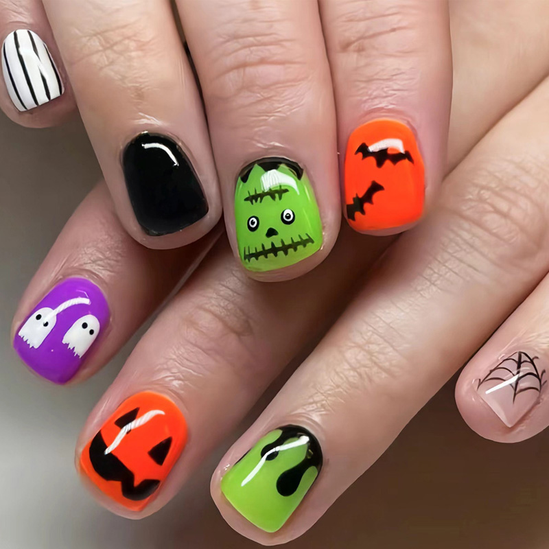 Halloween Bats & Spider Web Nails